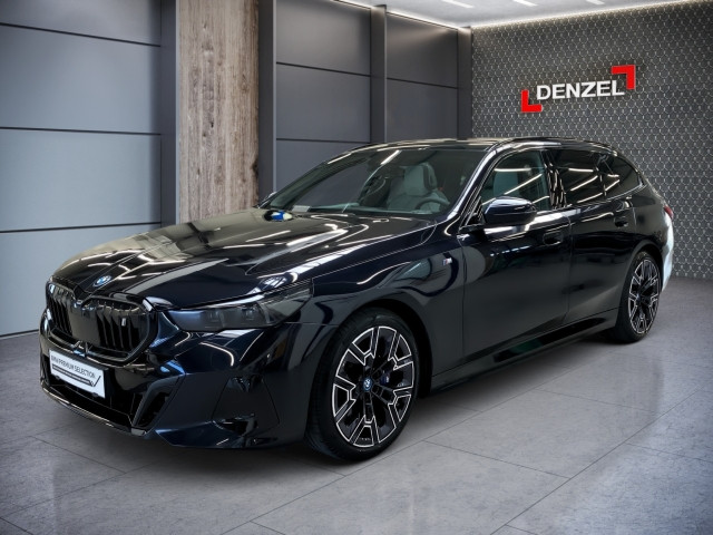 Bild 0: BMW i5 eDrive40 Touring G61