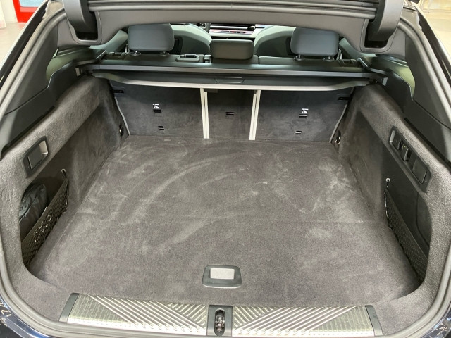 Bild 9: BMW i5 eDrive40 Touring G61