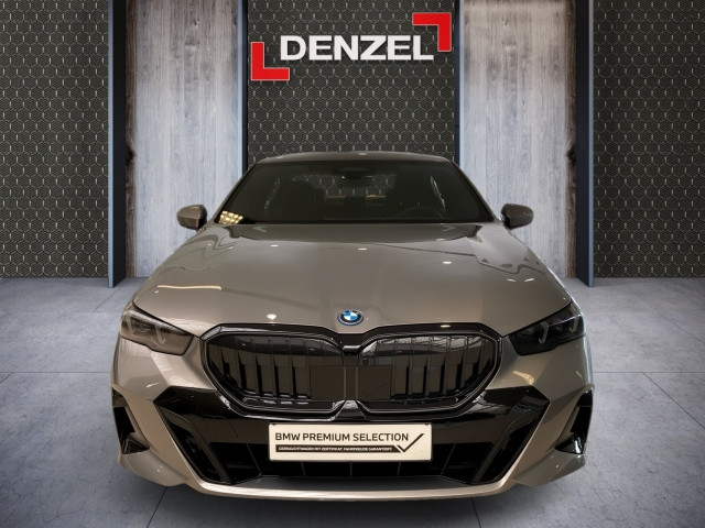 Bild 12: BMW 550e xDrive Limousine G60 XB1