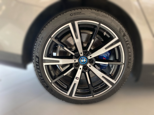 Bild 4: BMW 550e xDrive Limousine G60 XB1