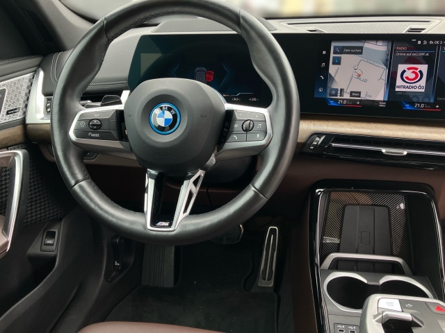Bild 6: BMW iX1 xDrive30 U11