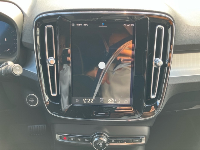 Bild 14: VOLVO PKW XC40 Black Edition Plus, B3 Mild Hybrid, Benzin