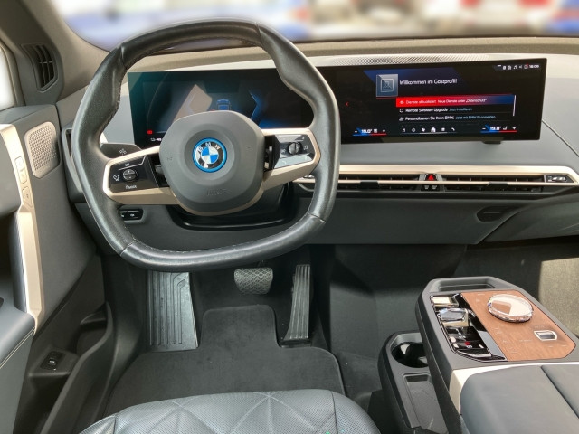 Bild 6: BMW PKW i-Serie iX M60 I20 XE2