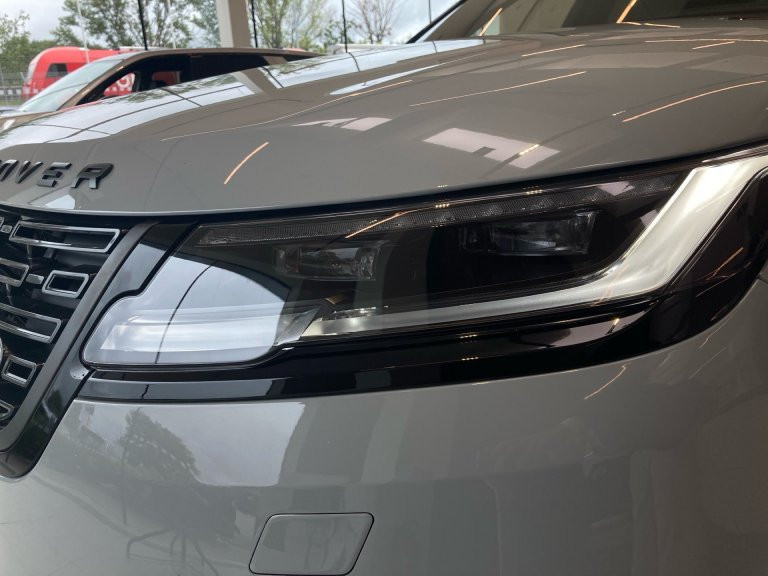 Bild 2: Land Rover Range Rover Velar D200 Dynamic SE