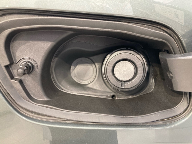 Bild 9: VOLVO PKW XC40 B3 Mild Hybrid Plus Dark