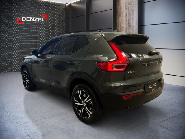 Bild 1: VOLVO PKW XC40 B3 Mild Hybrid Plus Dark