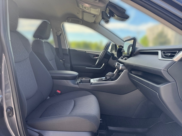 Bild 5: Toyota RAV 4 - 2,5 l Hybrid 4x2 Active Drive