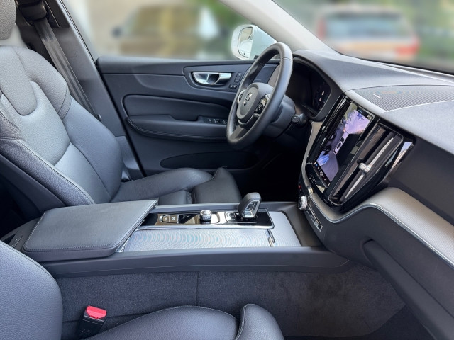 Bild 5: VOLVO PKW XC60 Plus, T6 Plug-in Hybrid, Elektrisch/Benzin, Bright