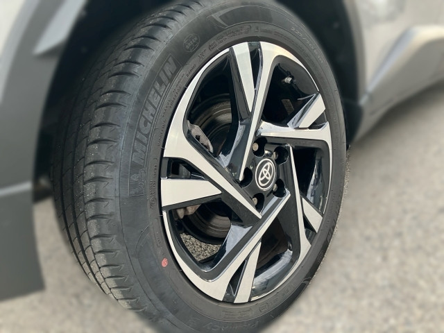 Bild 6: Toyota C-HR 1,8 Hybrid C-LUB CVT