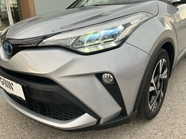 Bild 7: Toyota C-HR 1,8 Hybrid C-LUB CVT