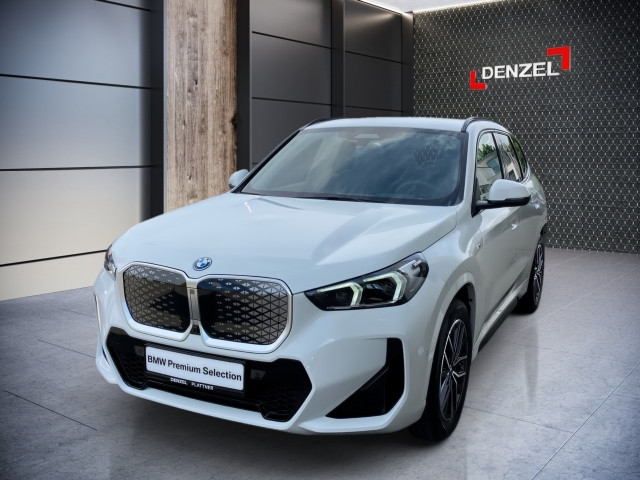 Bild 0: BMW iX1 eDrive20 U11 HB0