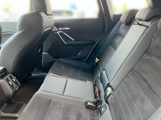 Bild 9: BMW iX1 eDrive20 U11 HB0