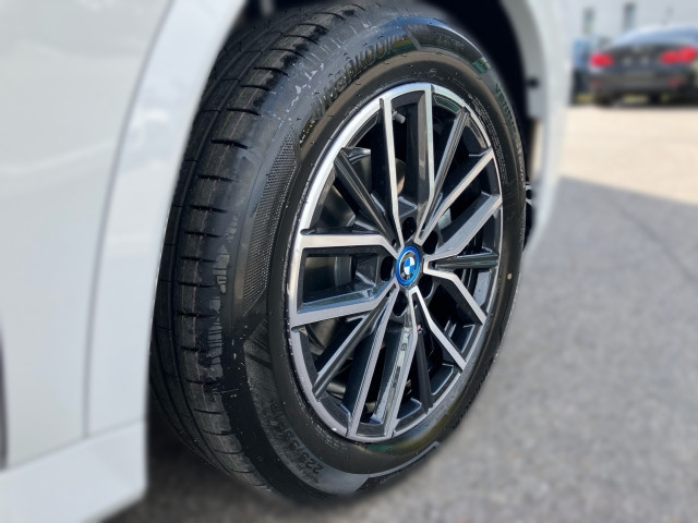 Bild 4: BMW iX1 eDrive20 U11 HB0