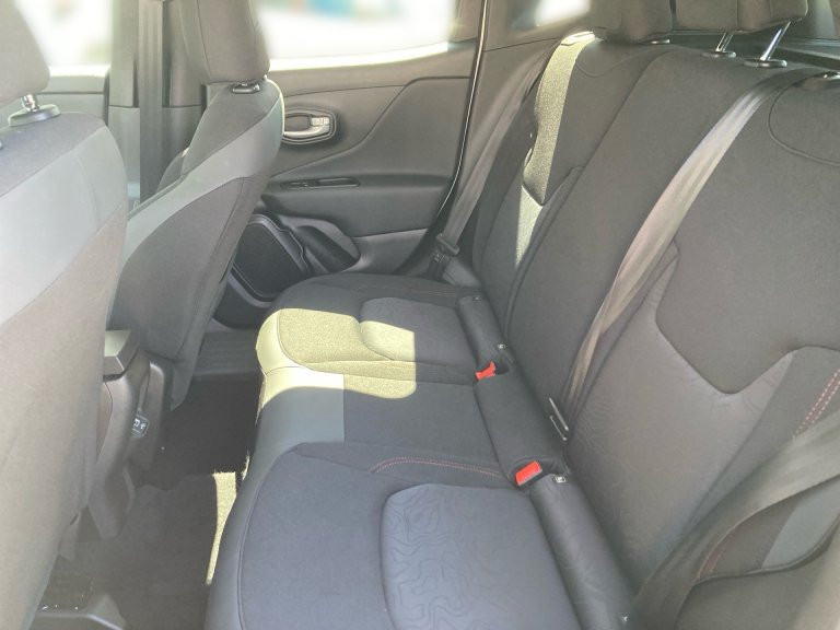 Bild 8: Jeep Renegade 1.3 PHEV 240PS AT 4xe Trailhawk