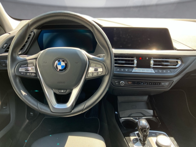 Bild 8: BMW 118i 5-Türer F40