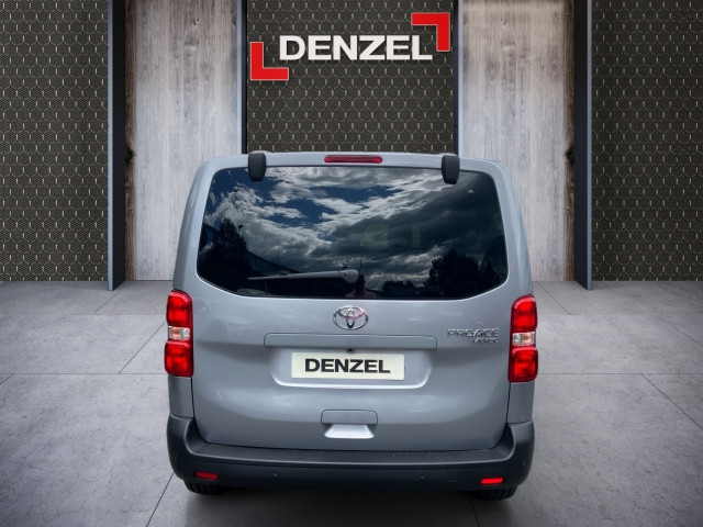 Bild 10: Toyota Proace Verso 2,0 l, 145 Shuttle Medium
