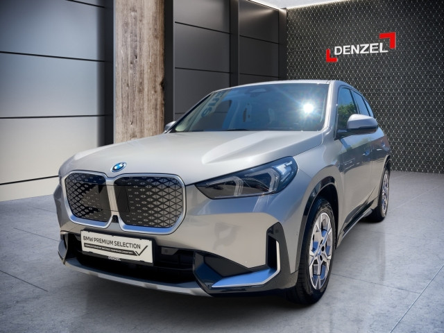 Bild 1: BMW iX1 xDrive30 U11