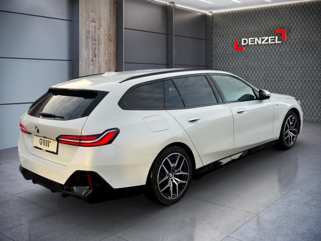 Bild 3: BMW 520d xDrive Touring G61 B47