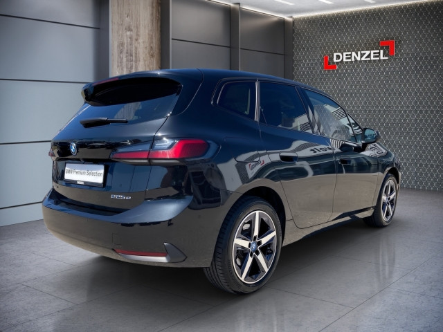 Bild 3: BMW 225e xDrive Active Tourer U06 XB2