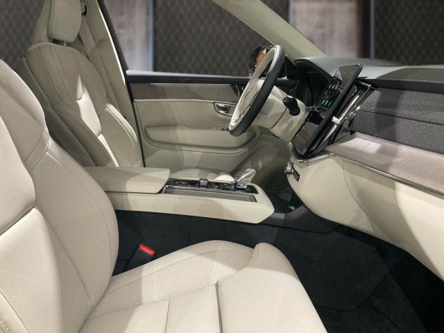 Bild 6: VOLVO PKW XC90 Ultra, T8 AWD Plug-in Hybrid, Elektrisch/Benzin, Bright