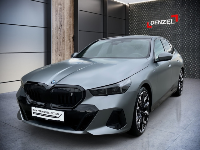 Bild 1: BMW i5 xDrive40 Limousine G60
