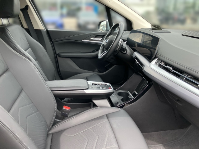 Bild 5: BMW 218d Active Tour B47