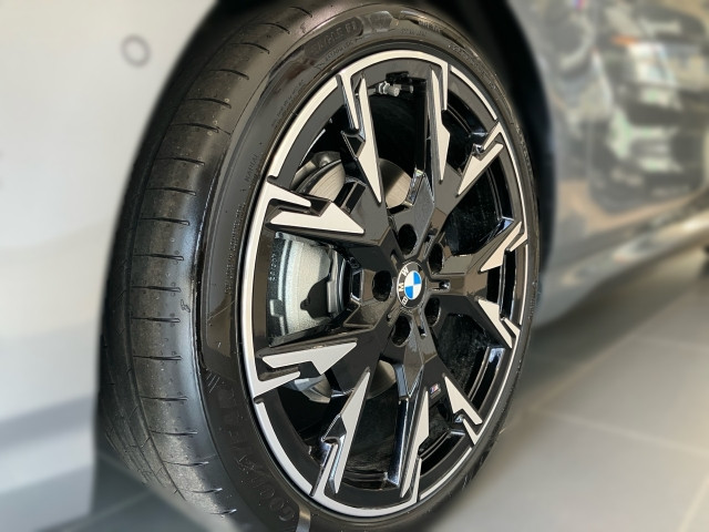 Bild 4: BMW 120 5-Türer F70 B38