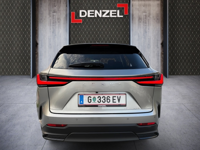Bild 10: Lexus NX450h+ Luxury AWD Plug-In Hybrid