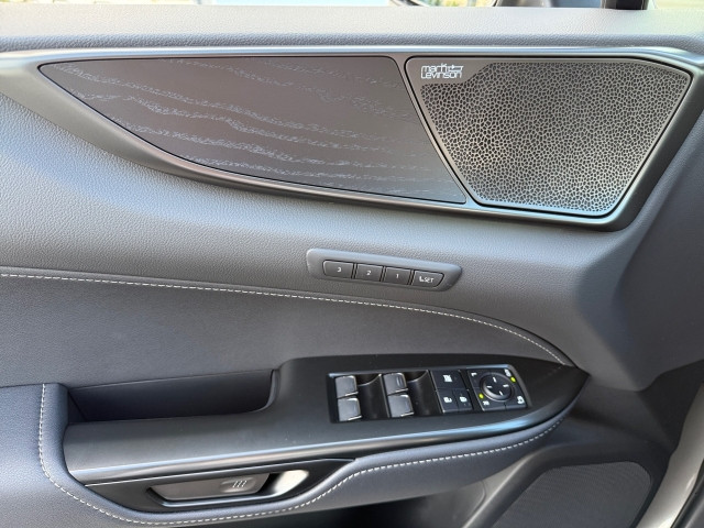 Bild 14: Lexus NX450h+ Luxury AWD Plug-In Hybrid