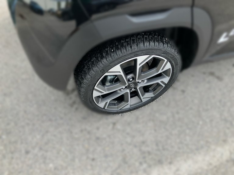 Bild 3: Hyundai INSTER Cross Line 49kWh r5c41-O1