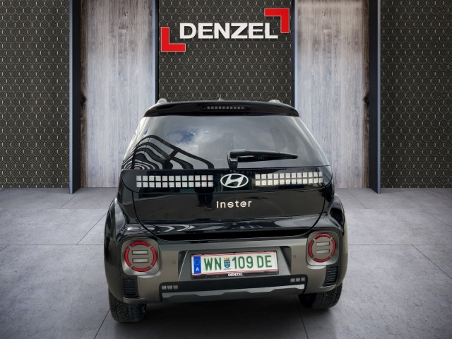 Bild 8: Hyundai INSTER Cross Line 49kWh r5c41-O1