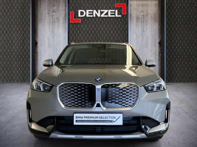 Bild 12: BMW iX1 xDrive30 U11 XE2