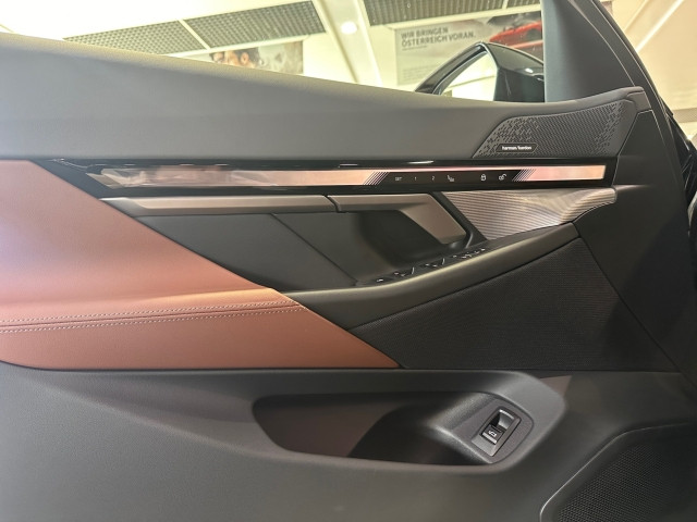 Bild 13: BMW i5 eDrive40 Touring G61