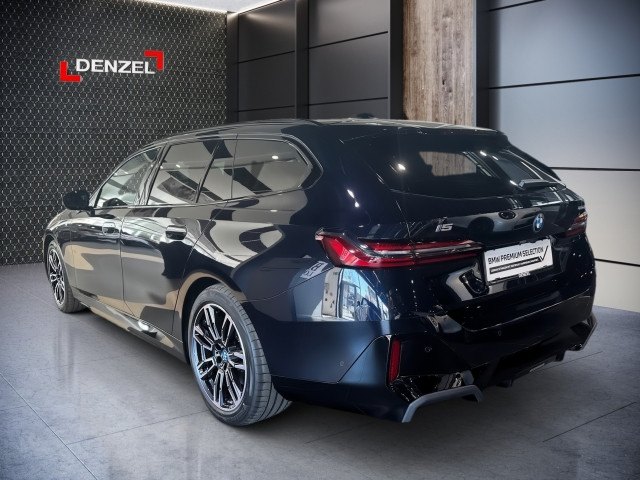 Bild 2: BMW i5 eDrive40 Touring G61