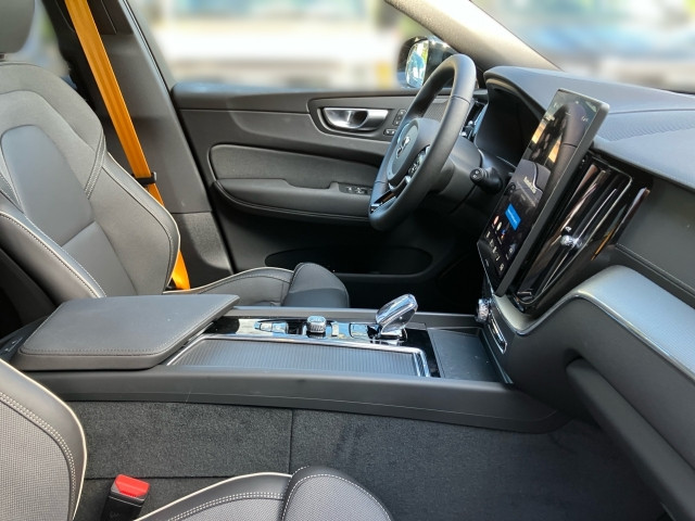 Bild 5: VOLVO PKW XC60 Polestar Engineered, T8 AWD Plug-in Hybrid, Elektrisch/