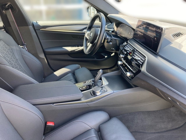 Bild 5: BMW 530e xDrive Touring Aut.