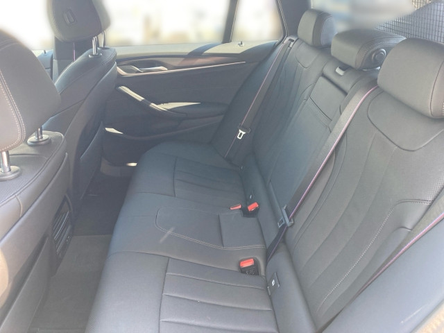 Bild 8: BMW 530e xDrive Touring Aut.