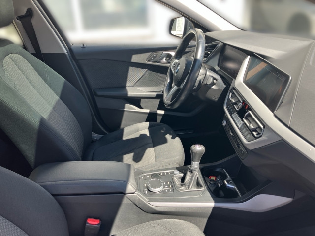 Bild 5: BMW 118d 5-Türer F40