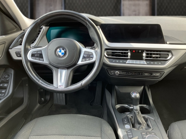 Bild 6: BMW 118d 5-Türer F40