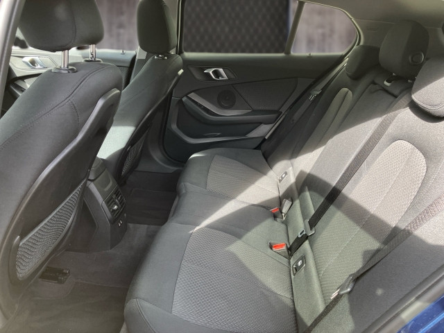 Bild 8: BMW 118d 5-Türer F40