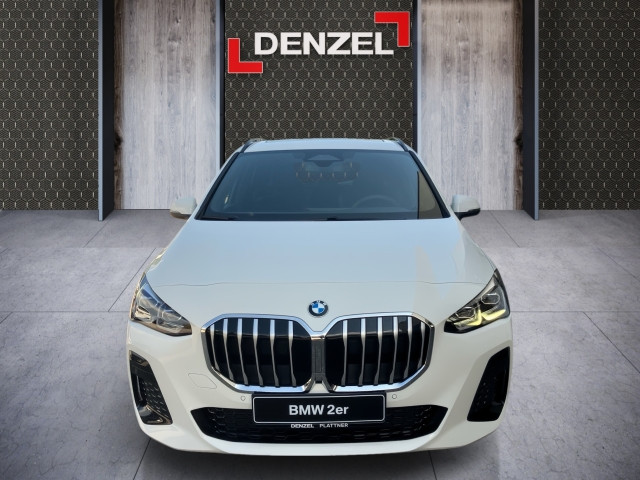 Bild 2: BMW 218d Active Tour B47