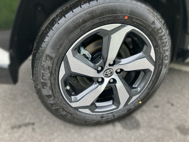 Bild 4: Toyota RAV4 Active 2,5, 306 PS 4x4 Plug-In