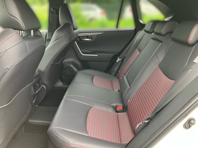 Bild 8: Toyota RAV4 Active 2,5, 306 PS 4x4 Plug-In