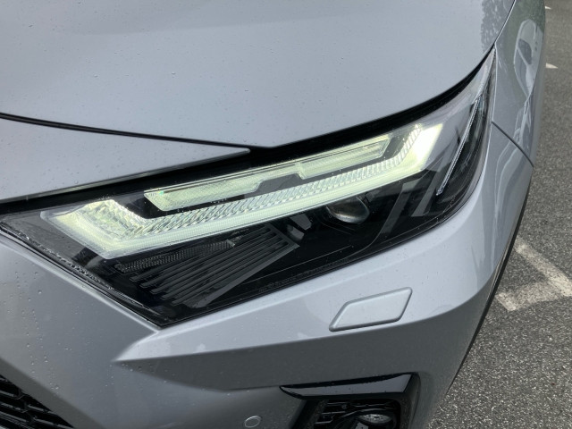 Bild 11: Toyota RAV4 Active 2,5, 306 PS 4x4 Plug-In