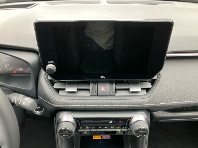 Bild 7: Toyota RAV4 Active 2,5, 306 PS 4x4 Plug-In