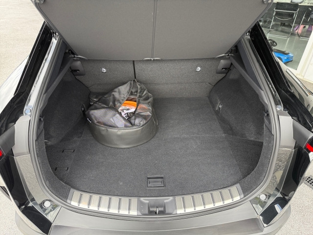 Bild 9: Lexus RZ 300e  Executive + Panorama Glasdach WLTP-Reichweite 472km