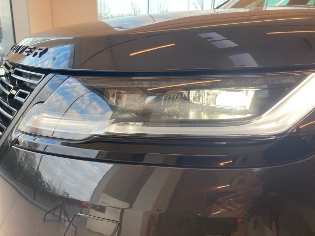 Bild 2: Land Rover Range Rover Velar P400e Dynamic SE