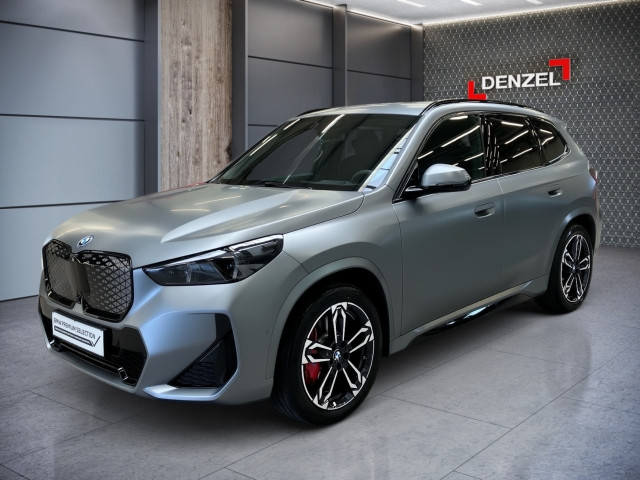 Bild 0: BMW iX1 xDrive30 U11
