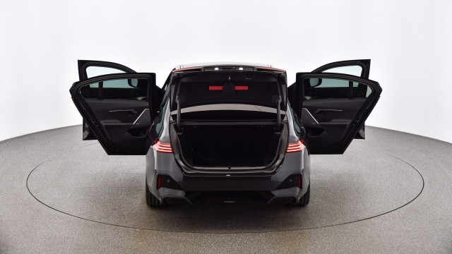 Bild 11: BMW 530e xDrive Limousine G60