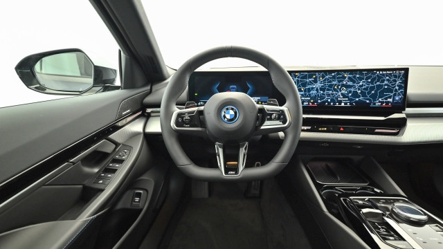 Bild 1: BMW 530e xDrive Limousine G60